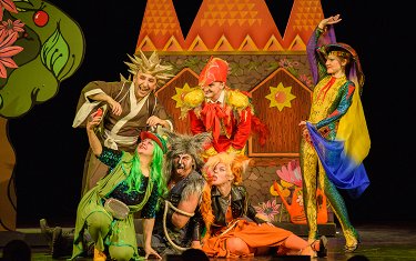 Санкт-Петербургте транс немесе кроссрессермен жыныстық қатынас